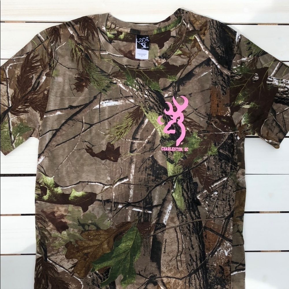 NWOT Camo T-Shirt Charleston size S